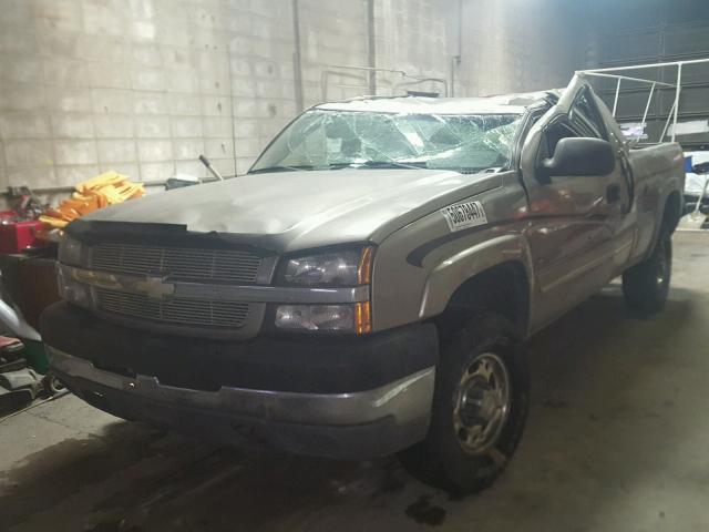 1GCHK29U63E134095 - 2003 CHEVROLET SILVERADO BROWN photo 2