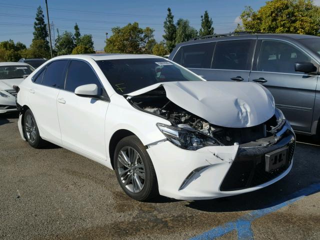 4T1BF1FK8HU346884 - 2017 TOYOTA CAMRY LE WHITE photo 1