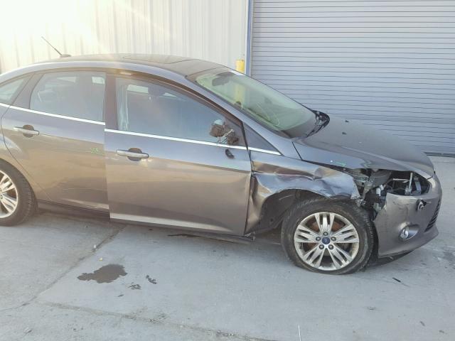 1FAHP3H27CL196131 - 2012 FORD FOCUS SEL GRAY photo 9