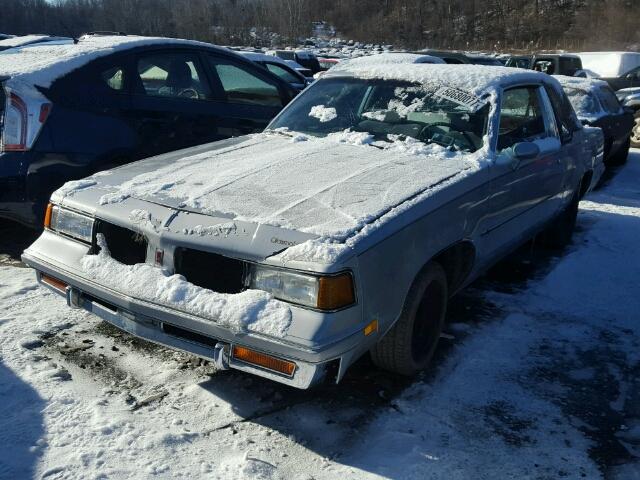 2G3GR11Y1H2344722 - 1987 OLDSMOBILE CUTLASS SU GRAY photo 2