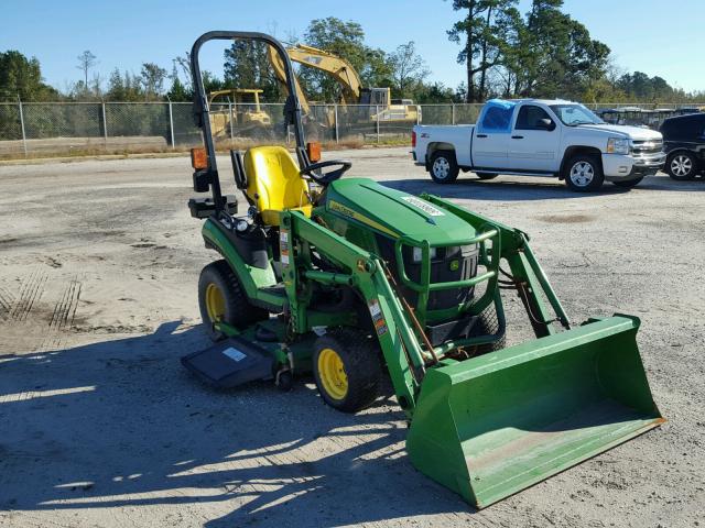 1M01060DHFM055070 - 2015 JOHN DEERE TRACTOR GREEN photo 1