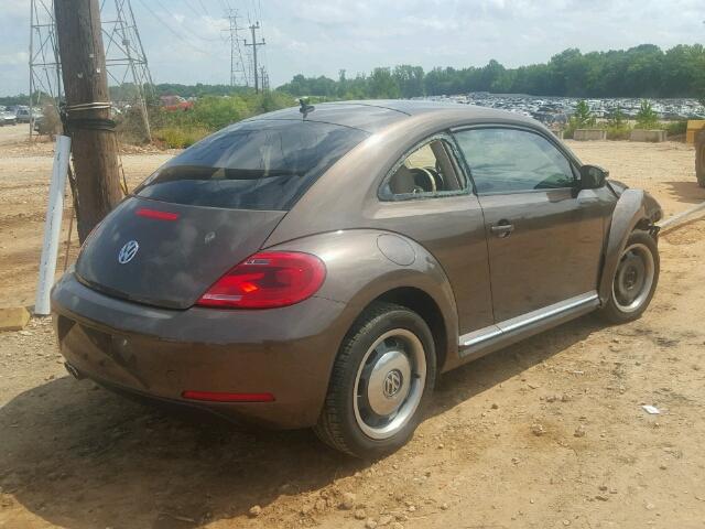 3VWJP7AT4DM687100 - 2013 VOLKSWAGEN BEETLE BROWN photo 4