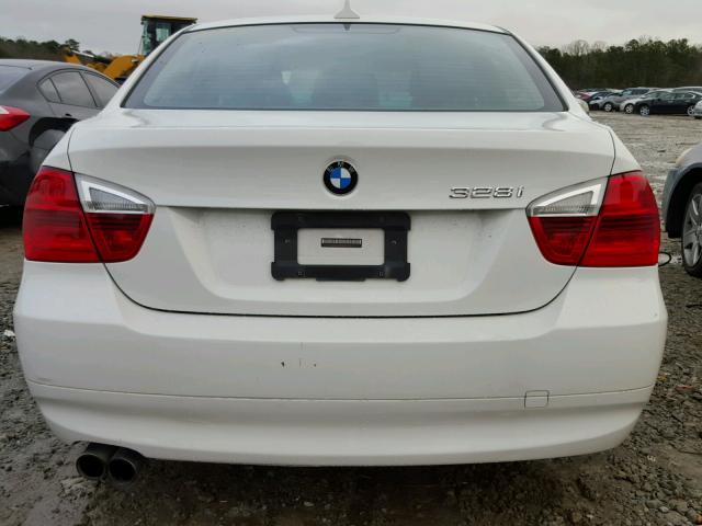 WBAVA37548NL44576 - 2008 BMW 328 I WHITE photo 10