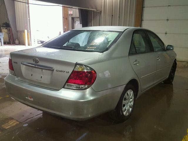 4T1BE30KX5U428697 - 2005 TOYOTA CAMRY LE ვერცხლისფერი ფოტო 4