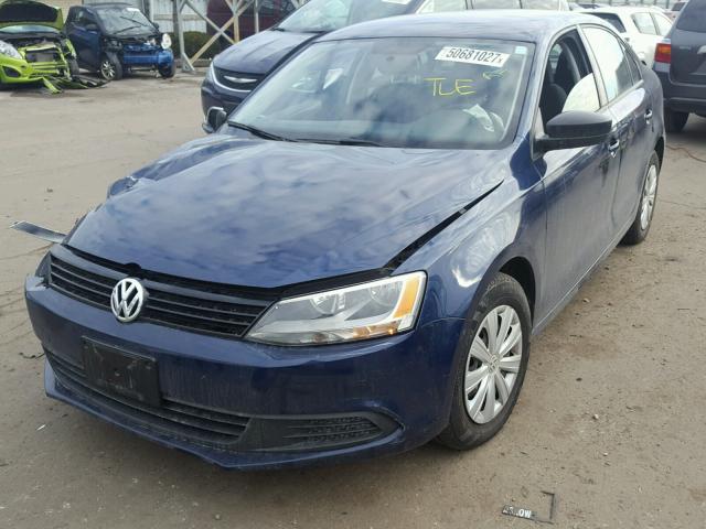 3VW2K7AJ9DM252476 - 2013 VOLKSWAGEN JETTA BASE BLUE photo 2