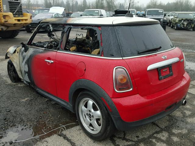 WMWMF33557TL77910 - 2007 MINI COOPER RED photo 3