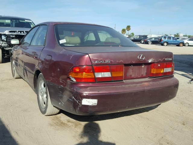 JT8BF28GXW5047776 - 1998 LEXUS ES 300 RED photo 3