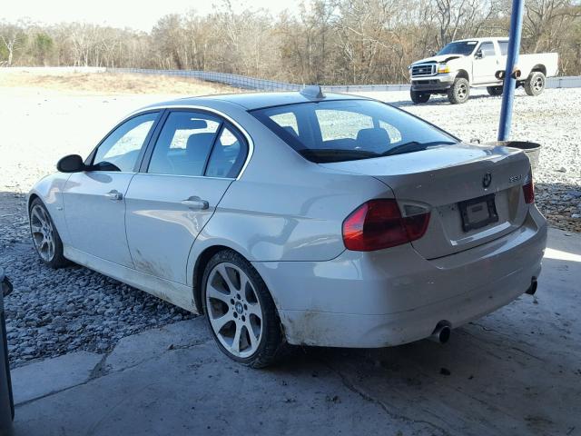 WBAVB73518VH24438 - 2008 BMW 335 I WHITE photo 3