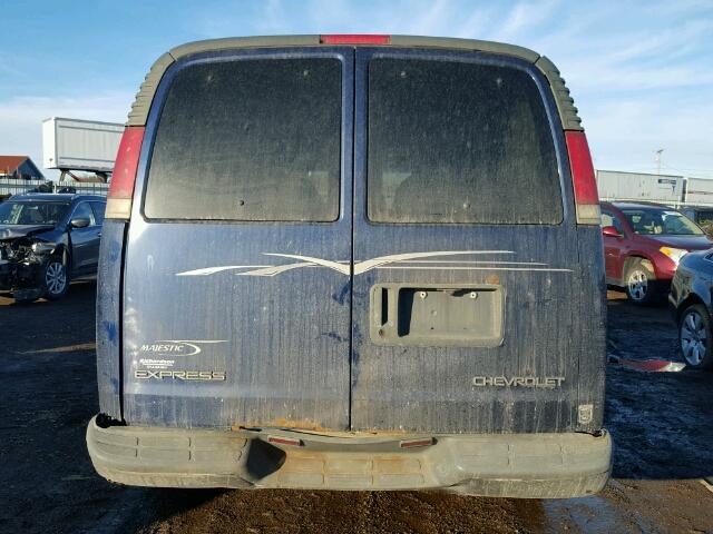 1GBFG15W021239963 - 2002 CHEVROLET EXPRESS G1 BLUE photo 9