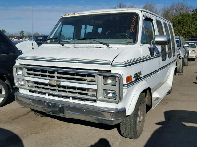 2GBEG25Z9M4146673 - 1991 CHEVROLET G20 WHITE photo 2