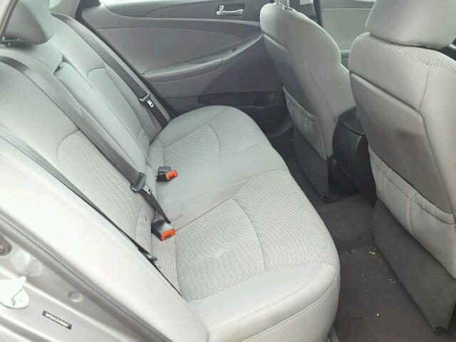 5NPEB4ACXEH840667 - 2014 HYUNDAI SONATA GLS GRAY photo 6