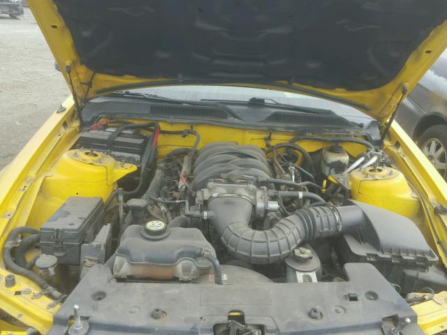 1ZVFT82H465203873 - 2006 FORD MUSTANG GT YELLOW photo 7