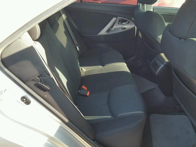 4T1BF3EK7BU175811 - 2011 TOYOTA CAMRY BASE SILVER photo 6