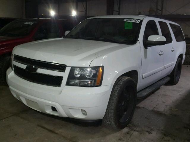 1GNFC16J37J175541 - 2007 CHEVROLET SUBURBAN C WHITE photo 2