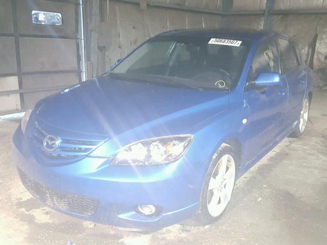 JM1BK343741123755 - 2004 MAZDA 3 HATCHBAC BLUE photo 2