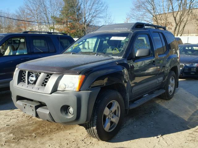 5N1AN08W95C623889 - 2005 NISSAN XTERRA OFF BLACK photo 2