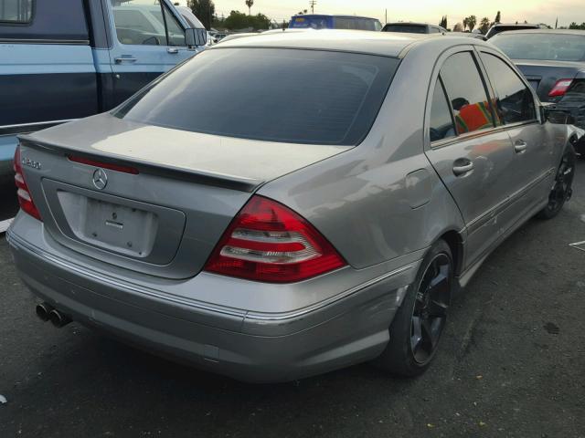 WDBRF52H27A939465 - 2007 MERCEDES-BENZ C 230 SILVER photo 4