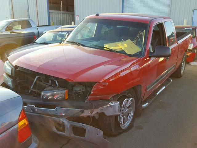 2GCEC19T731403806 - 2003 CHEVROLET SILVERADO RED photo 2