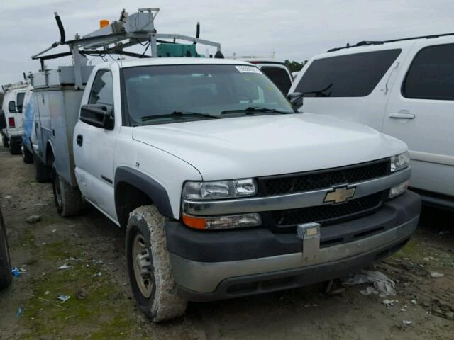 1GBHC24U72Z225179 - 2002 CHEVROLET SILVERADO WHITE photo 1