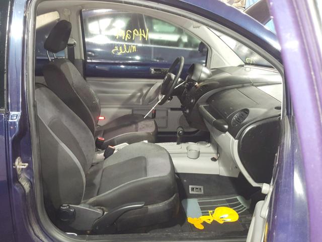 3VWBA21CXYM443658 - 2000 VOLKSWAGEN NEW BEETLE 蓝色 照片 5