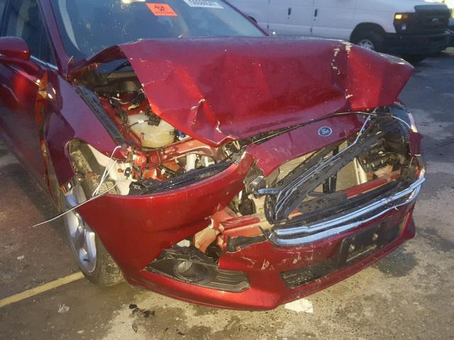 3FA6P0HD4FR227087 - 2015 FORD FUSION SE RED photo 9