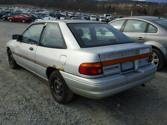 1FAPP11J0PW103178 - 1993 FORD ESCORT LX SILVER photo 3