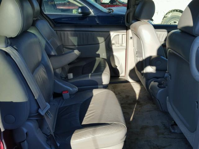 5TDZA22C95S314581 - 2005 TOYOTA SIENNA XLE BURGUNDY photo 6