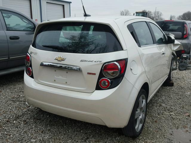 1G1JE6SB6D4199134 - 2013 CHEVROLET SONIC LTZ WHITE photo 4