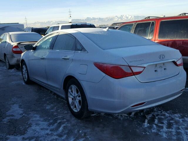 5NPEB4AC3DH622830 - 2013 HYUNDAI SONATA GLS SILVER photo 3