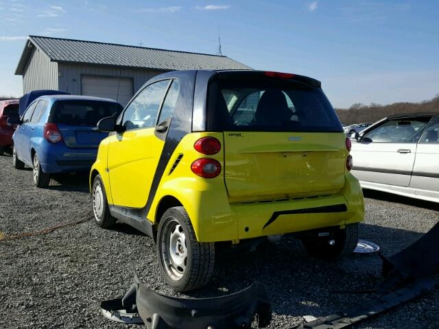 WMEEJ3BA0AK372276 - 2010 SMART FORTWO PUR YELLOW photo 3