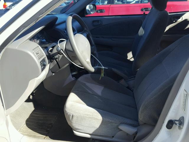 1Y1SK52831Z432755 - 2001 CHEVROLET GEO PRIZM 白色 照片 5