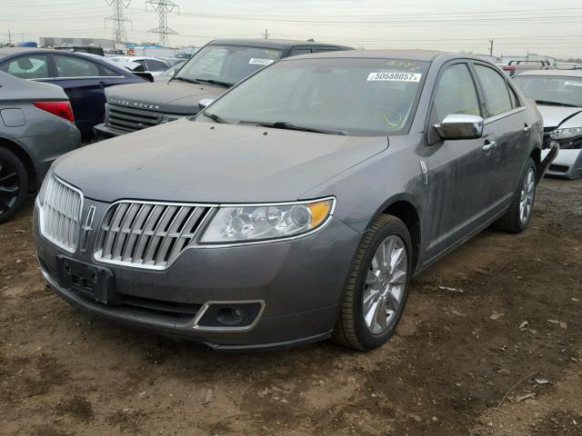 3LNHL2GC0AR613545 - 2010 LINCOLN MKZ GRAY photo 2