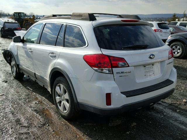 4S4BRCDC6A3318060 - 2010 SUBARU OUTBACK 2. WHITE photo 3