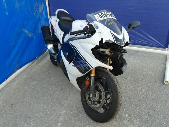 JS1GX72B0H2100823 - 2017 SUZUKI GSX1300 RA WHITE photo 1