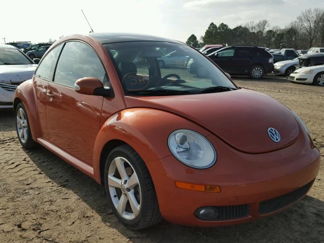 3VWRW3AG1AM035838 - 2010 VOLKSWAGEN NEW BEETLE ORANGE photo 1