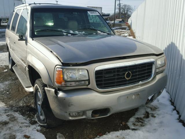 1GYEK63R6YR191535 - 2000 CADILLAC ESCALADE L TAN photo 1