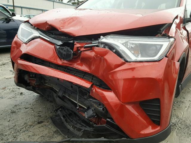 2T3ZFREV2GW250313 - 2016 TOYOTA RAV4 LE RED photo 9