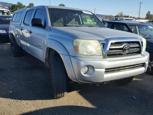 5TEKU72N16Z252573 - 2006 TOYOTA TACOMA DOU SILVER photo 1