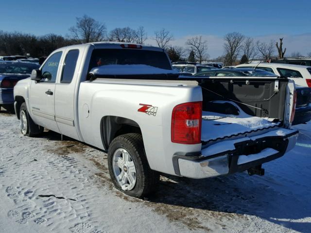 1GCRKSE37BZ292311 - 2011 CHEVROLET SILVERADO SILVER photo 3