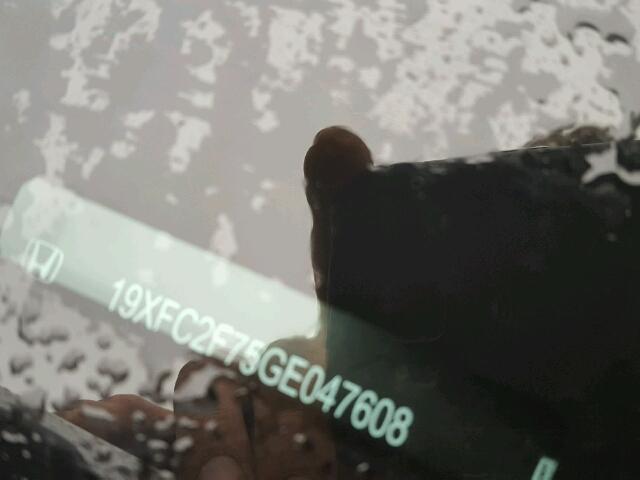 19XFC2F75GE047608 - 2016 HONDA CIVIC EX შავი ფოტო 10