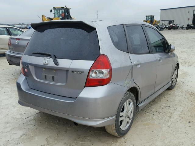 JHMGD386X8S050156 - 2008 HONDA FIT SPORT SILVER photo 4