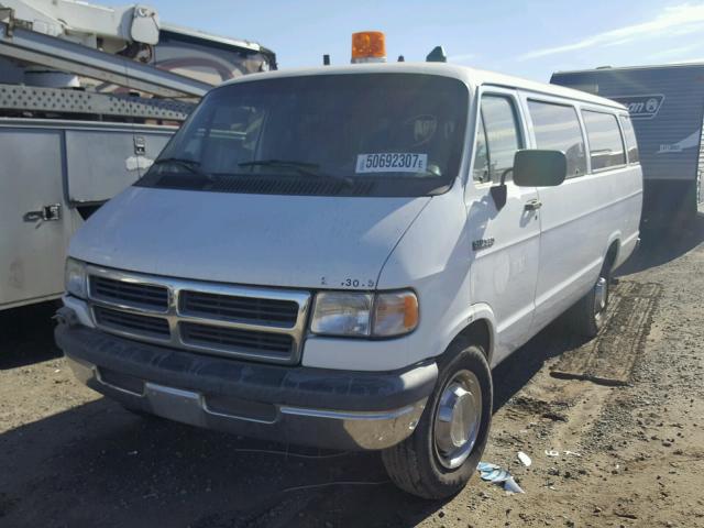 2B4KB35Z9RK546882 - 1994 DODGE RAM WAGON WHITE photo 2