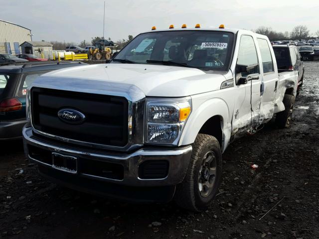 1FT8W3BT4GEC55693 - 2016 FORD F350 SUPER WHITE photo 2