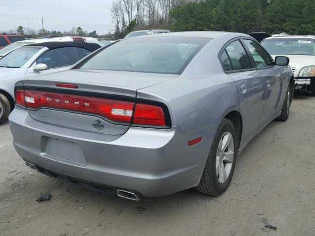 2C3CDXBG0EH117038 - 2014 DODGE CHARGER SE SILVER photo 4