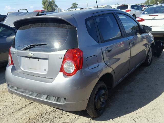 KL1TD66E09B367920 - 2009 CHEVROLET AVEO LS GRAY photo 4