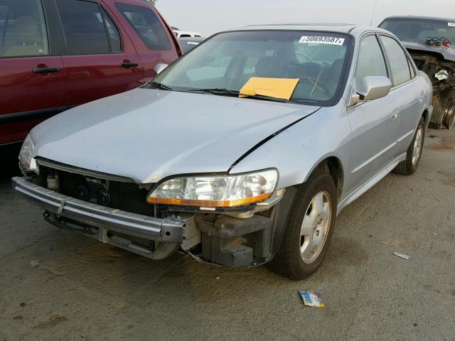 1HGCG16502A021110 - 2002 HONDA ACCORD EX SILVER photo 2