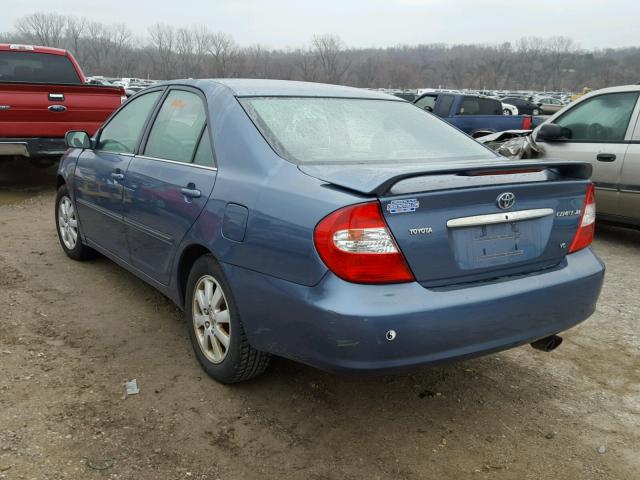 4T1BF32K33U565875 - 2003 TOYOTA CAMRY LE BLUE photo 3