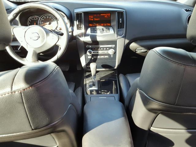 1N4AA5APXBC827280 - 2011 NISSAN MAXIMA S GRAY photo 9