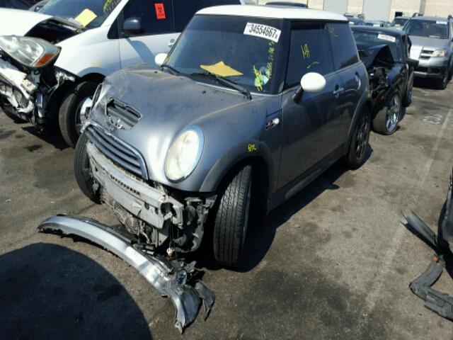 WMWRE33535TG98448 - 2005 MINI COOPER S GRAY photo 2