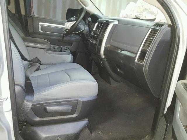 1C6RR7GP8DS512471 - 2013 RAM 1500 SLT SILVER photo 5